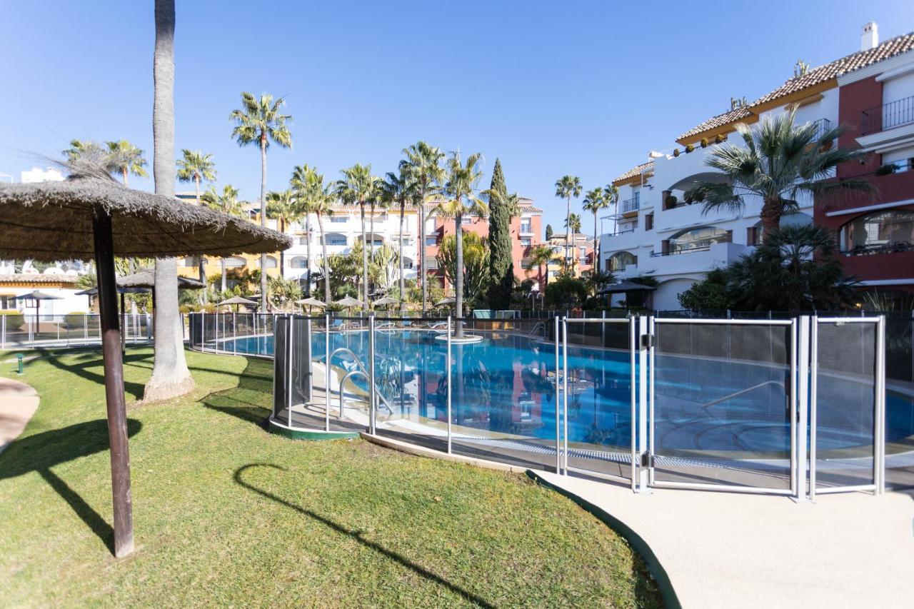Apartment Golden Mile Luxury Ground Floor Near Puente