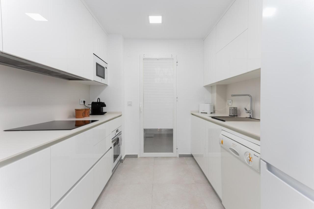 Golden Mile Luxury Ground Floor Near Puente Apartment *